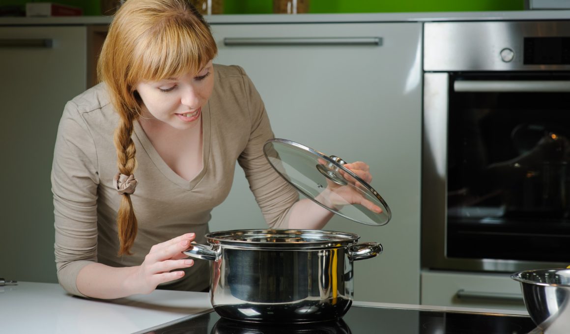 Cum pot folosi tehnologia inducției pentru a îmbunătăți experiența de gătit