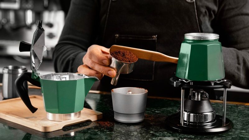 Cum alegi cafeaua potrivită pentru filtru sau V60